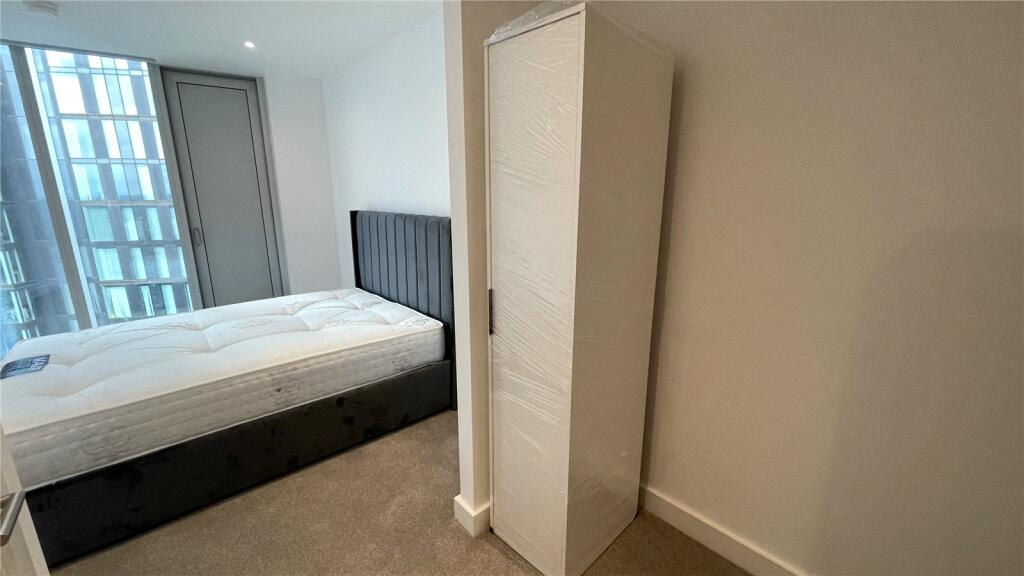 Modern 2-Bedroom Apartment - 2