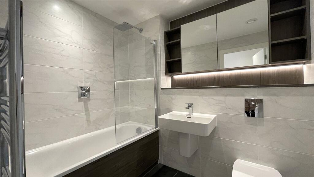 Modern 2-Bedroom Apartment - 7