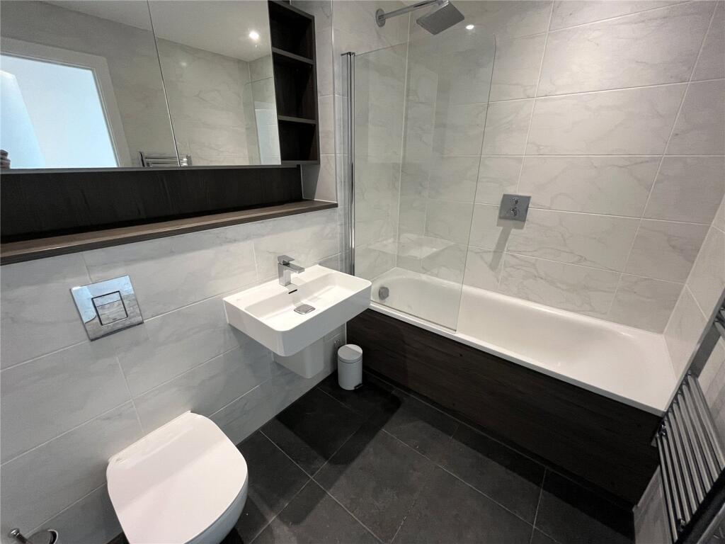 Exceptional 38th Floor Two-Bed Two-Bath Apartment - 11
