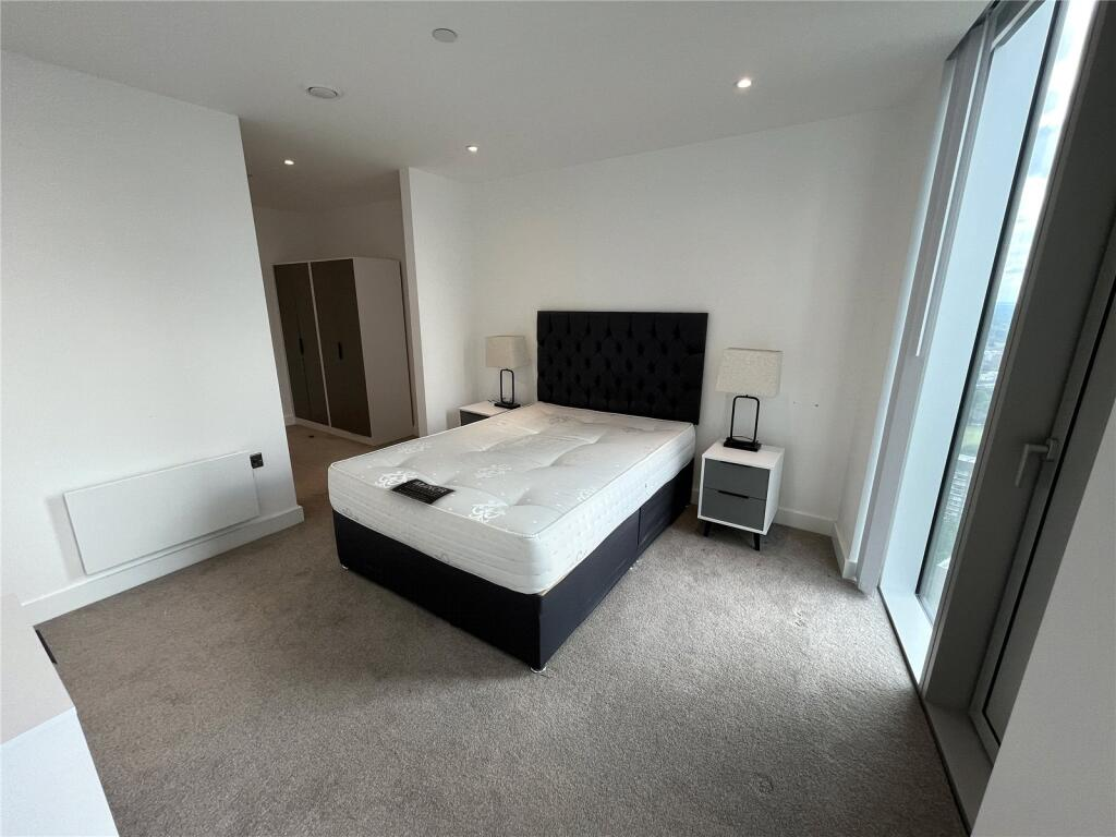 Exceptional 38th Floor Two-Bed Two-Bath Apartment - 9