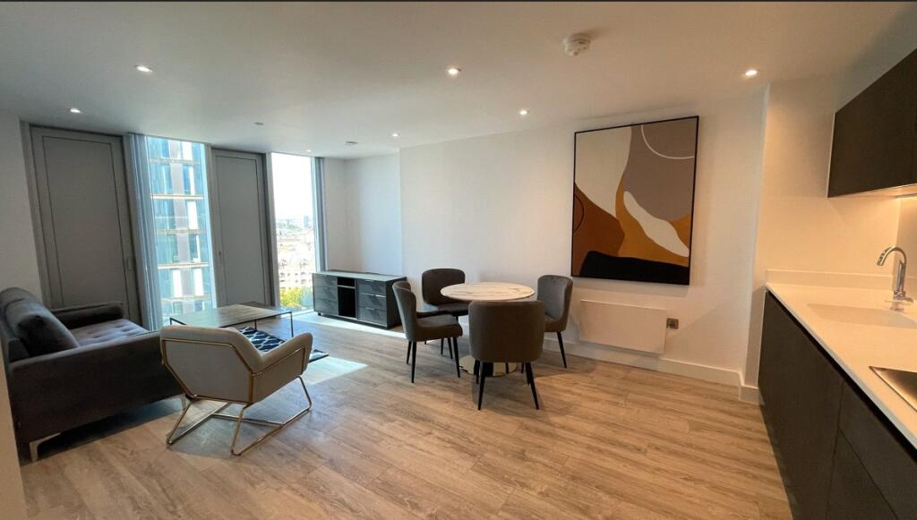 Contemporary 8th Floor Two-Bed Two-Bath Apartment - 3