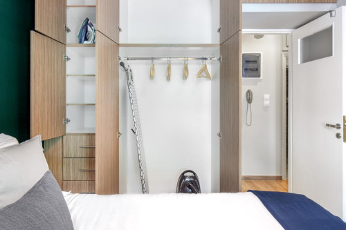 Sunny 1-bedroom apartment in Neapoli