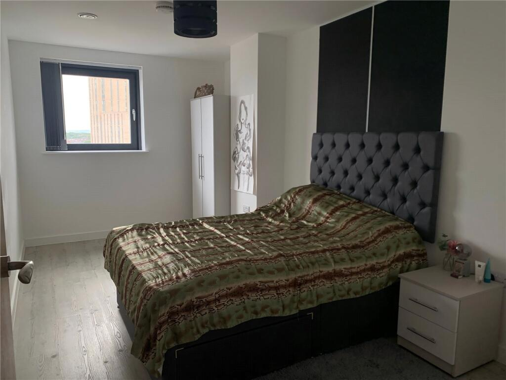 En-Suite - 3