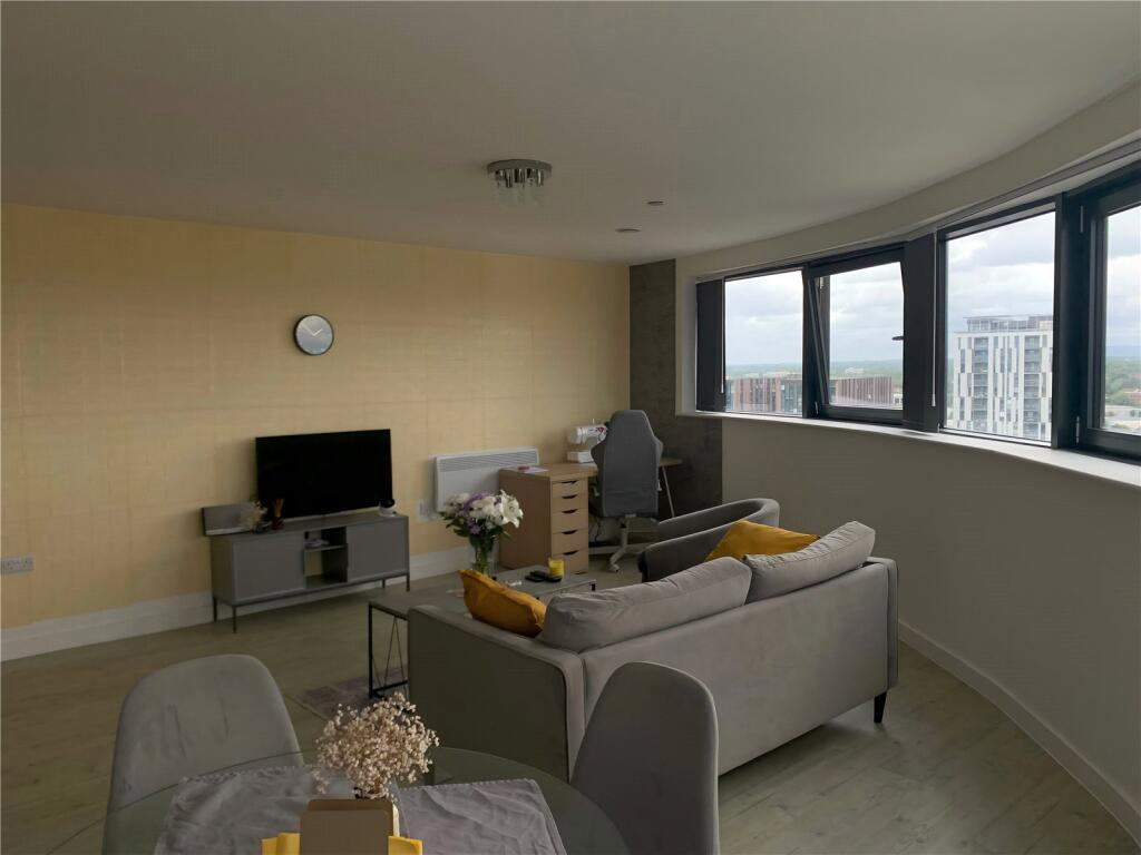 En-Suite - 6