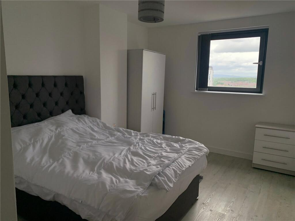 En-Suite - 13