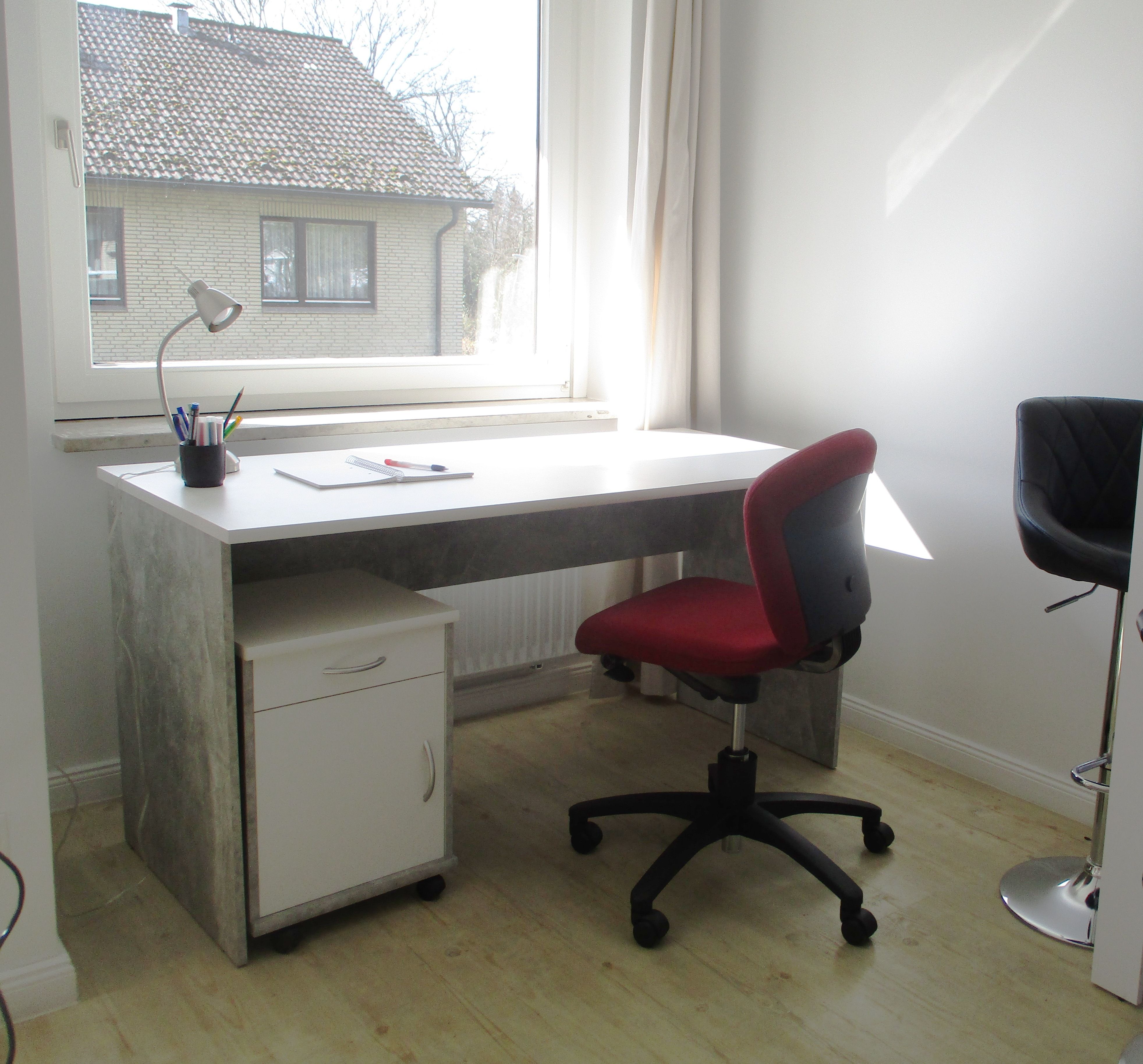Homely & Great Flat With Beautiful View (Hamburg-Sasel) - 20