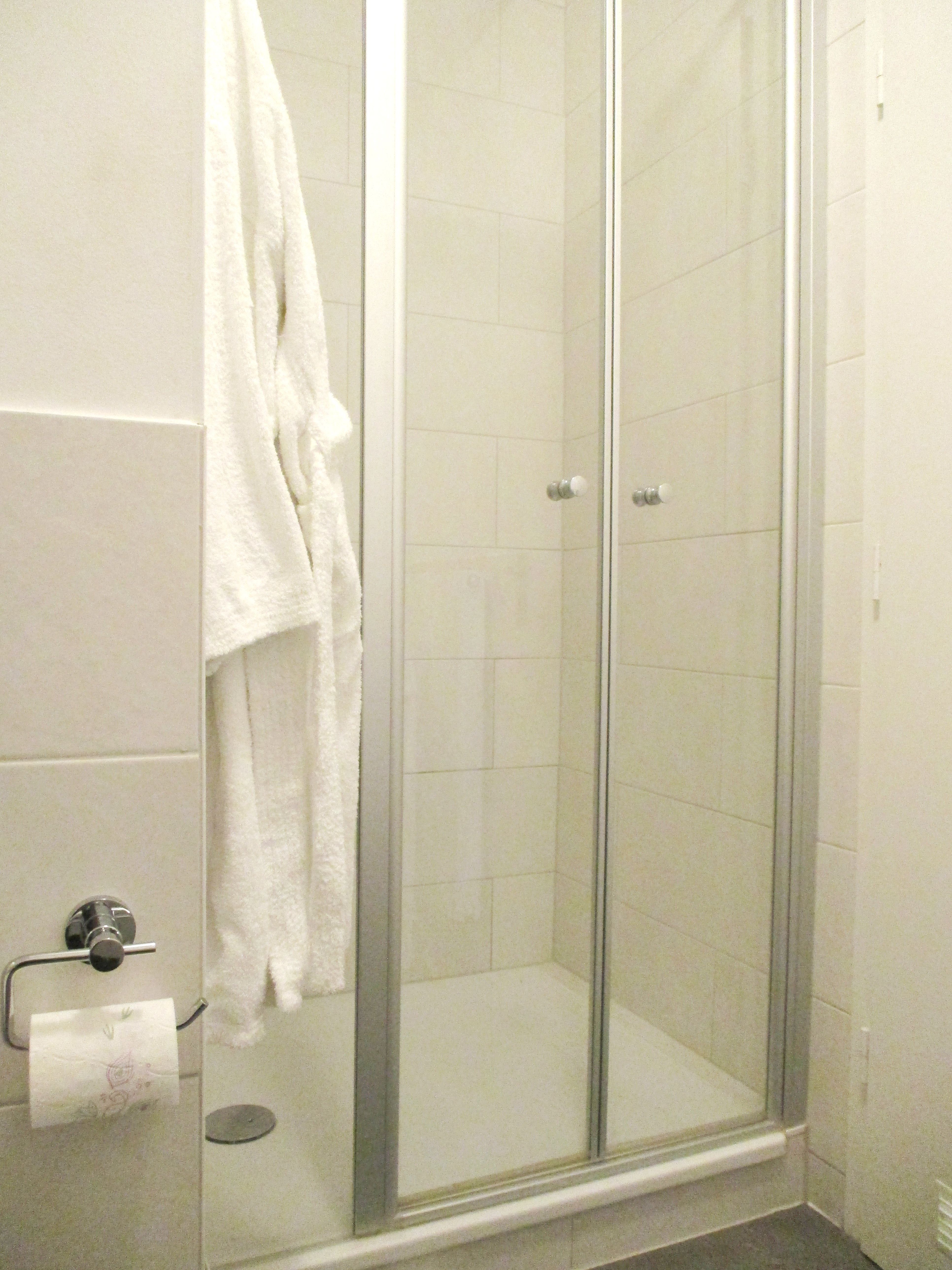 Homely & Great Flat With Beautiful View (Hamburg-Sasel) - 16