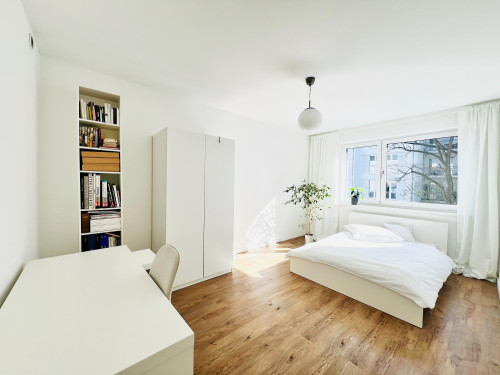 Quiet & charming centrally located room (17qm) in 90qm shared flat with excellent transport connections - Gallery - 3