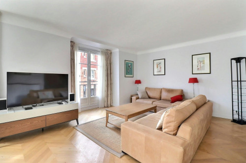 Rue Fantin Latour, Paris