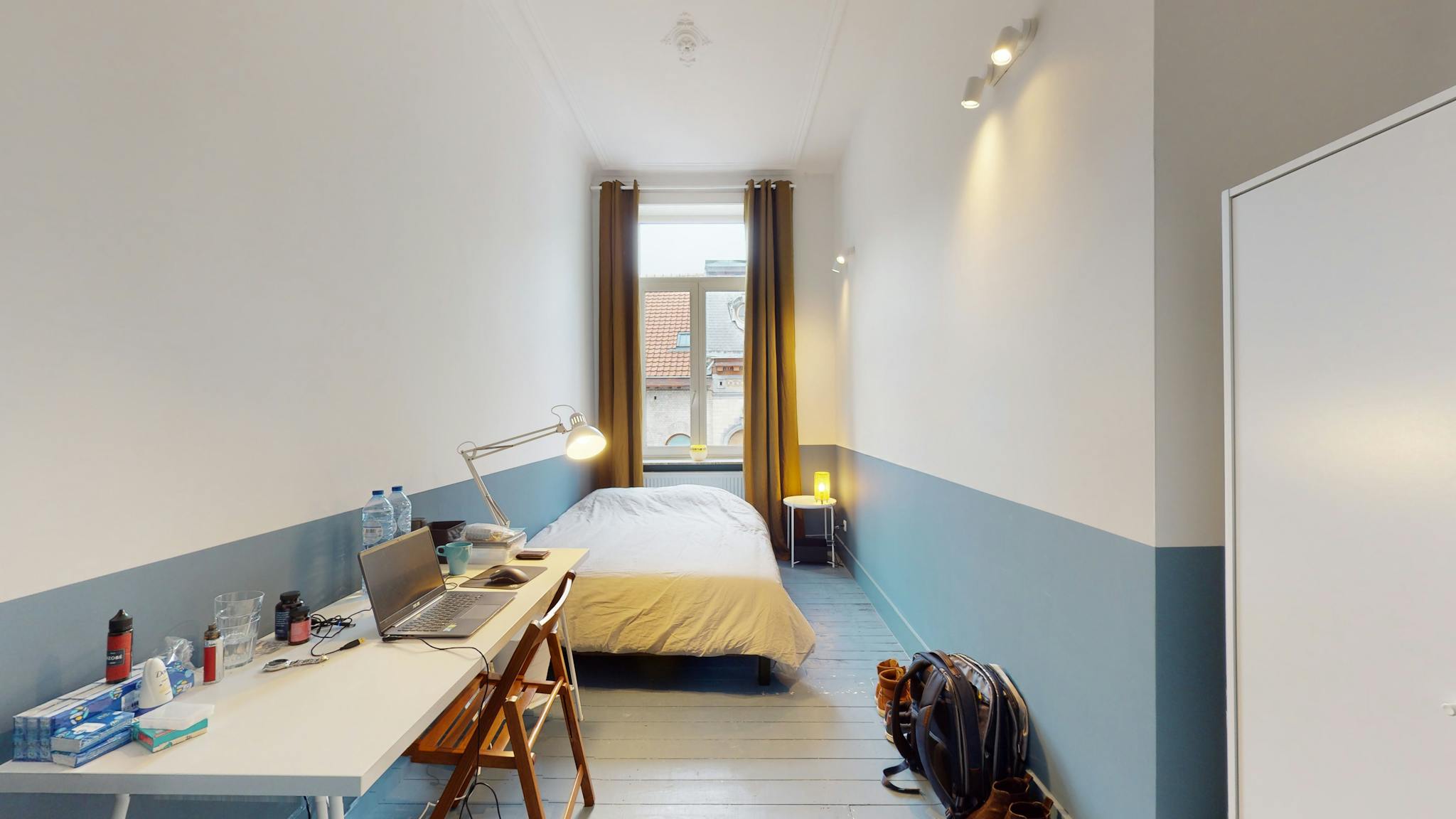 Private Room - 1