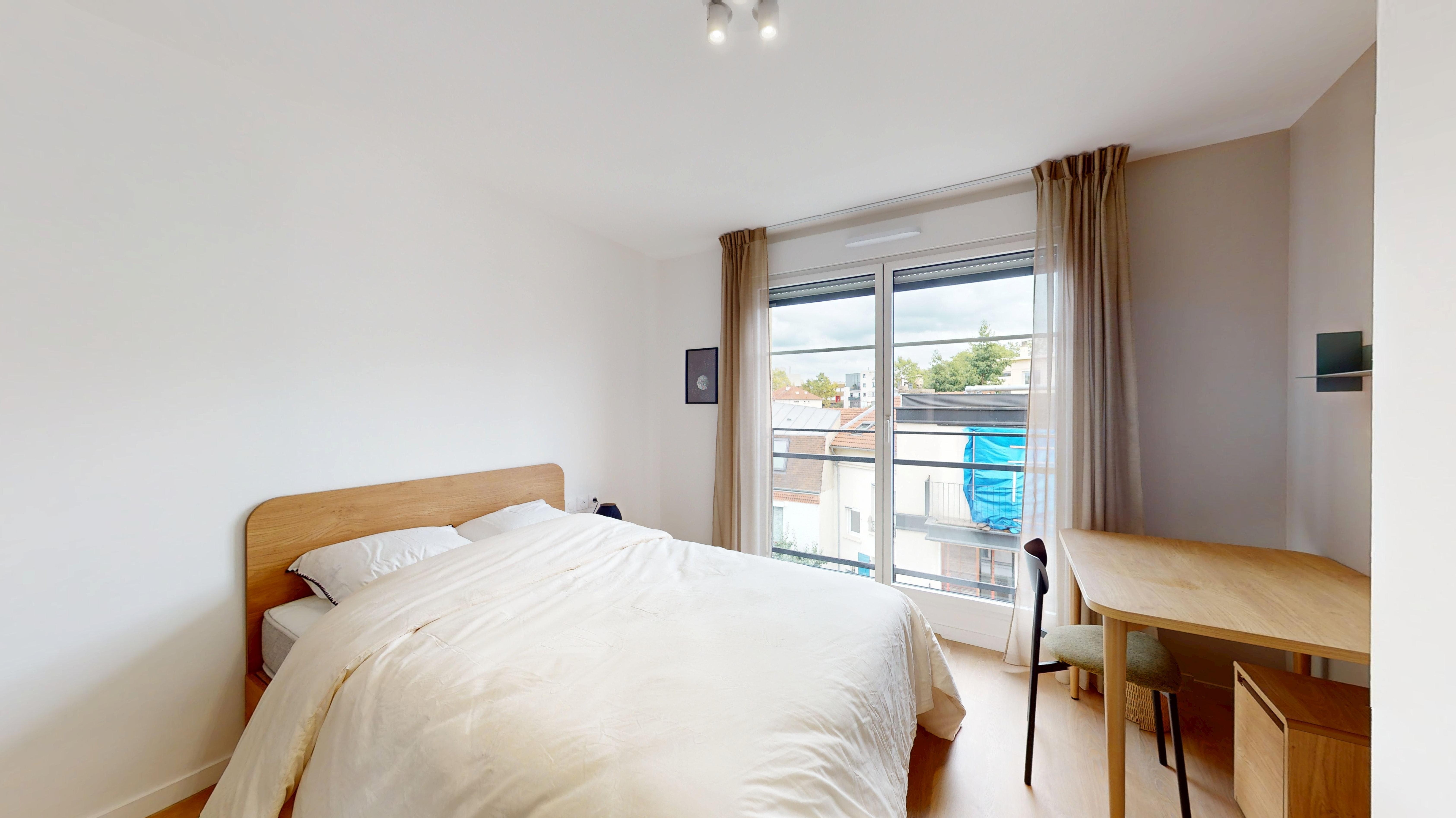 Room 303 - 5