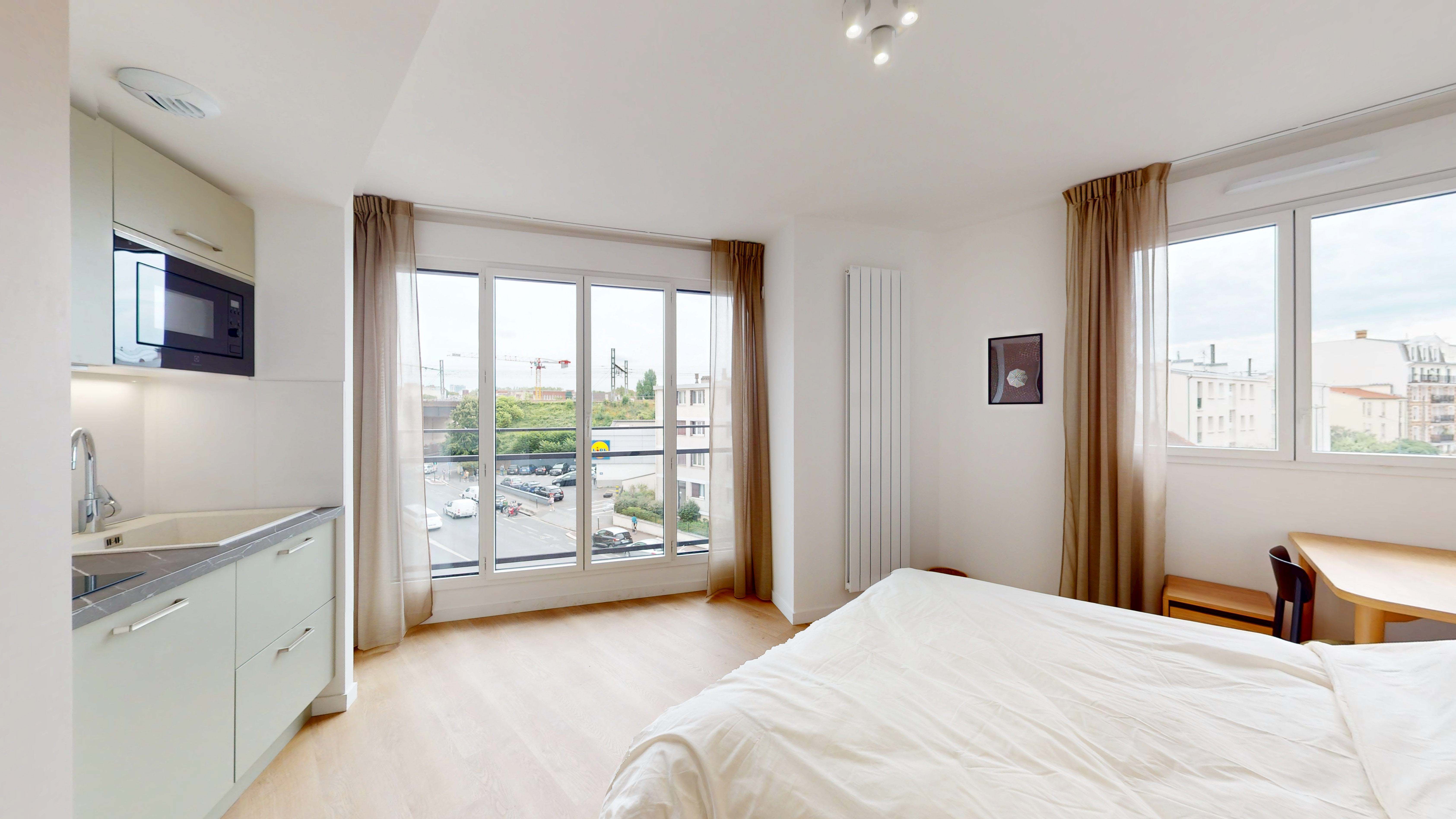 Room 306 - 6