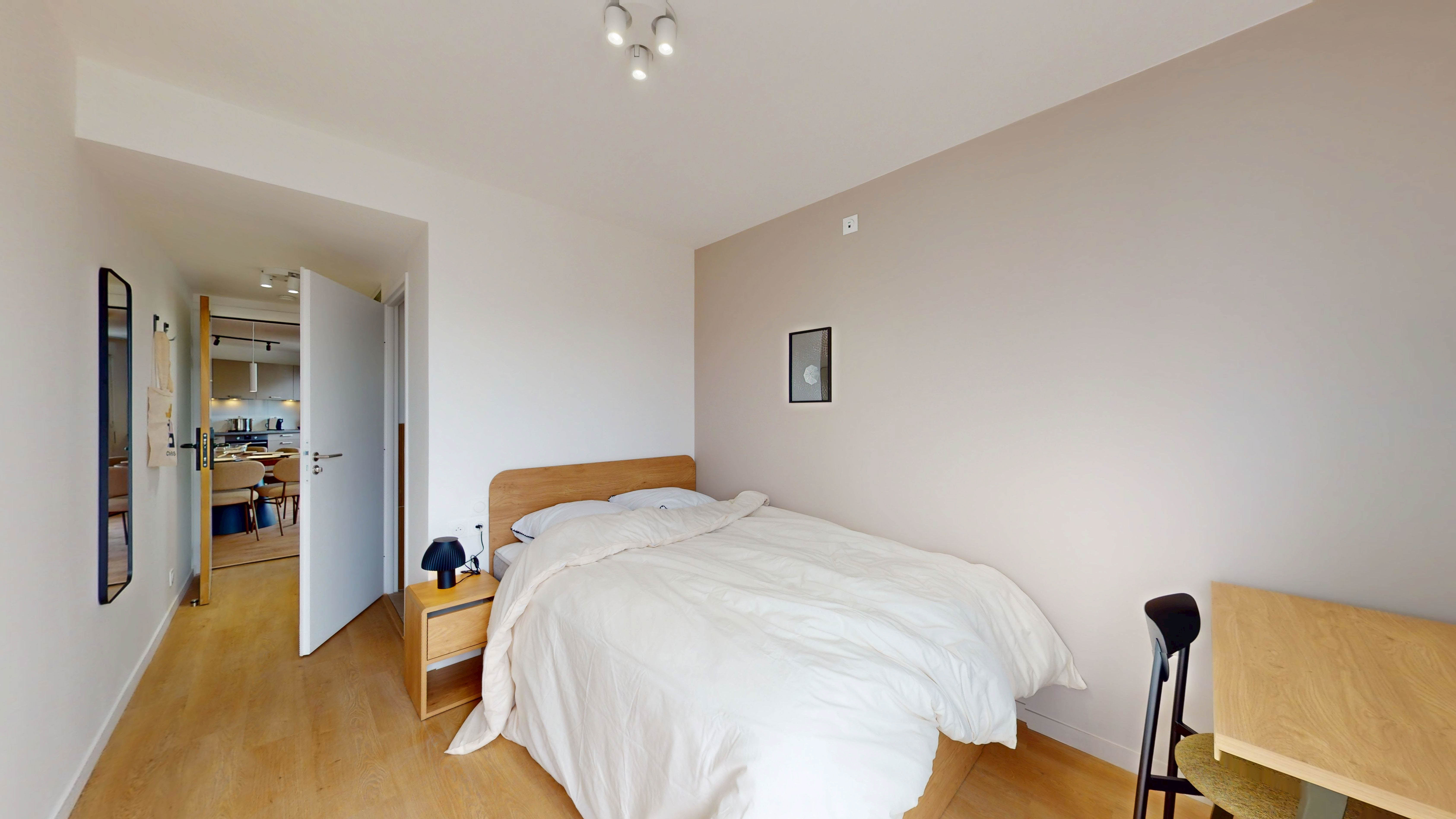 Room 307 - 5