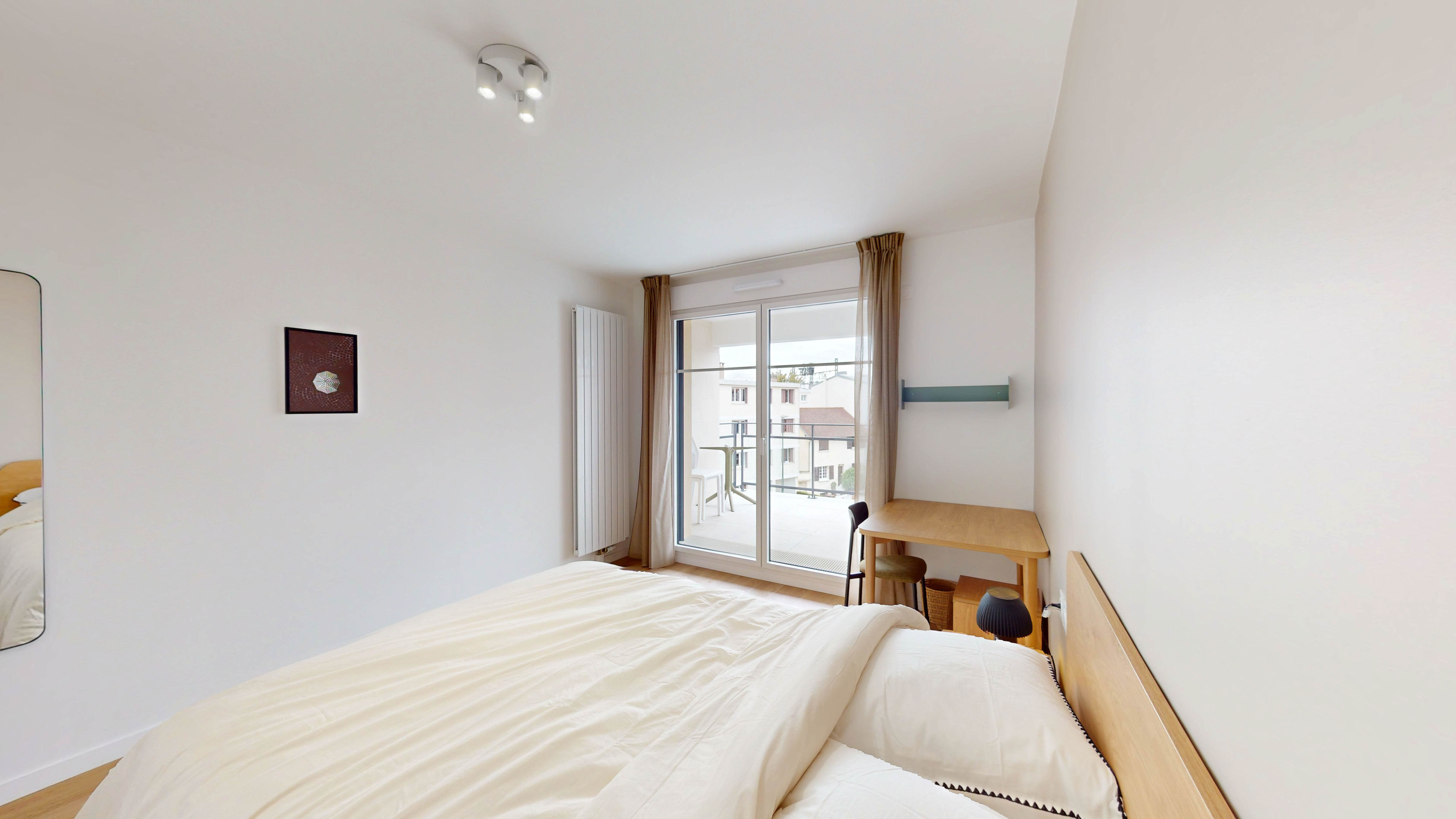 Room 310 - 5