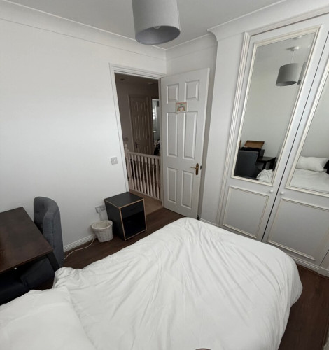 New decorated room super location! - Gallery - 17