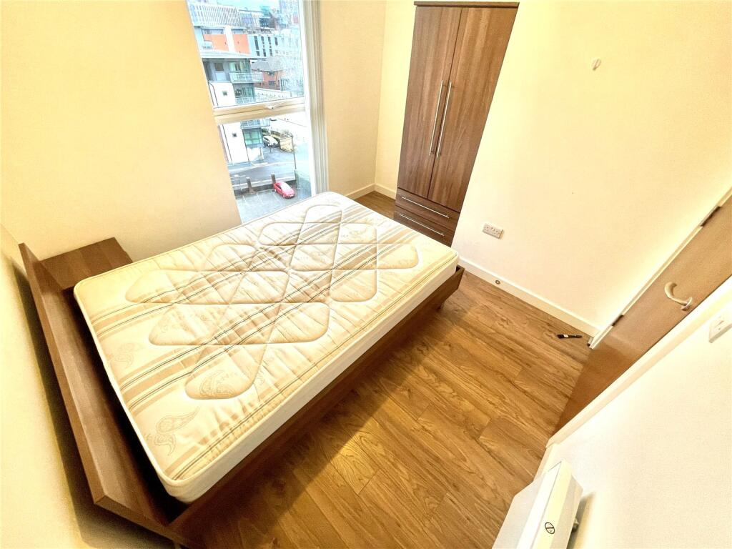  En-Suite (2)  -  Alto  - Gallery -  1