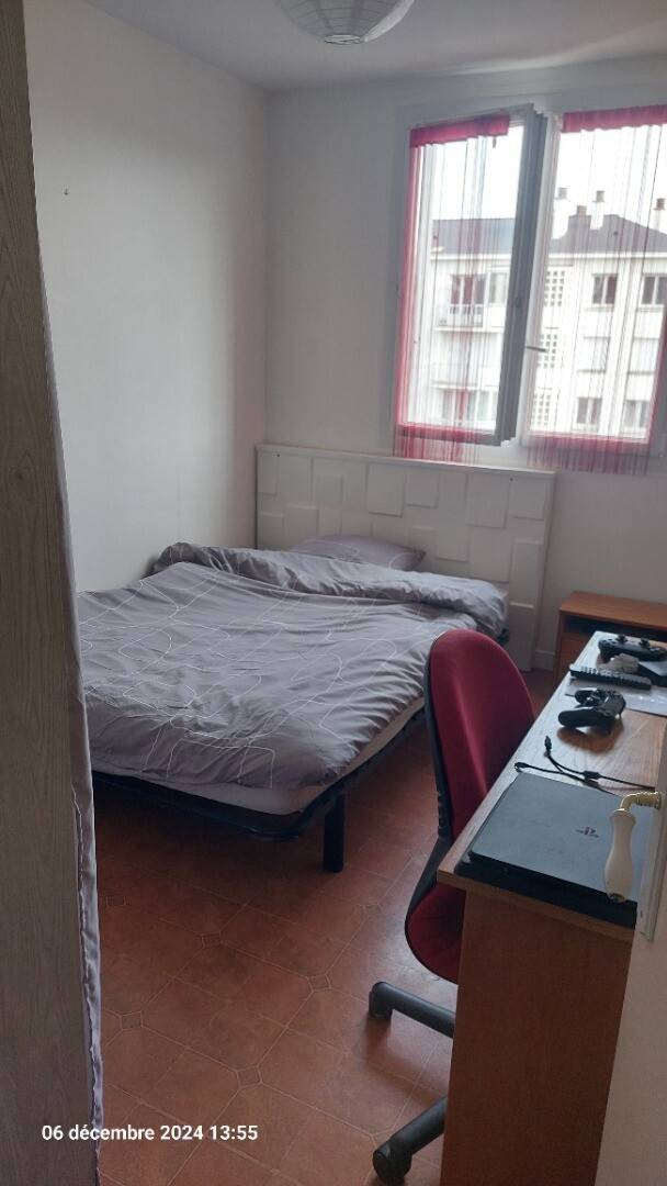 Room 1 - 1