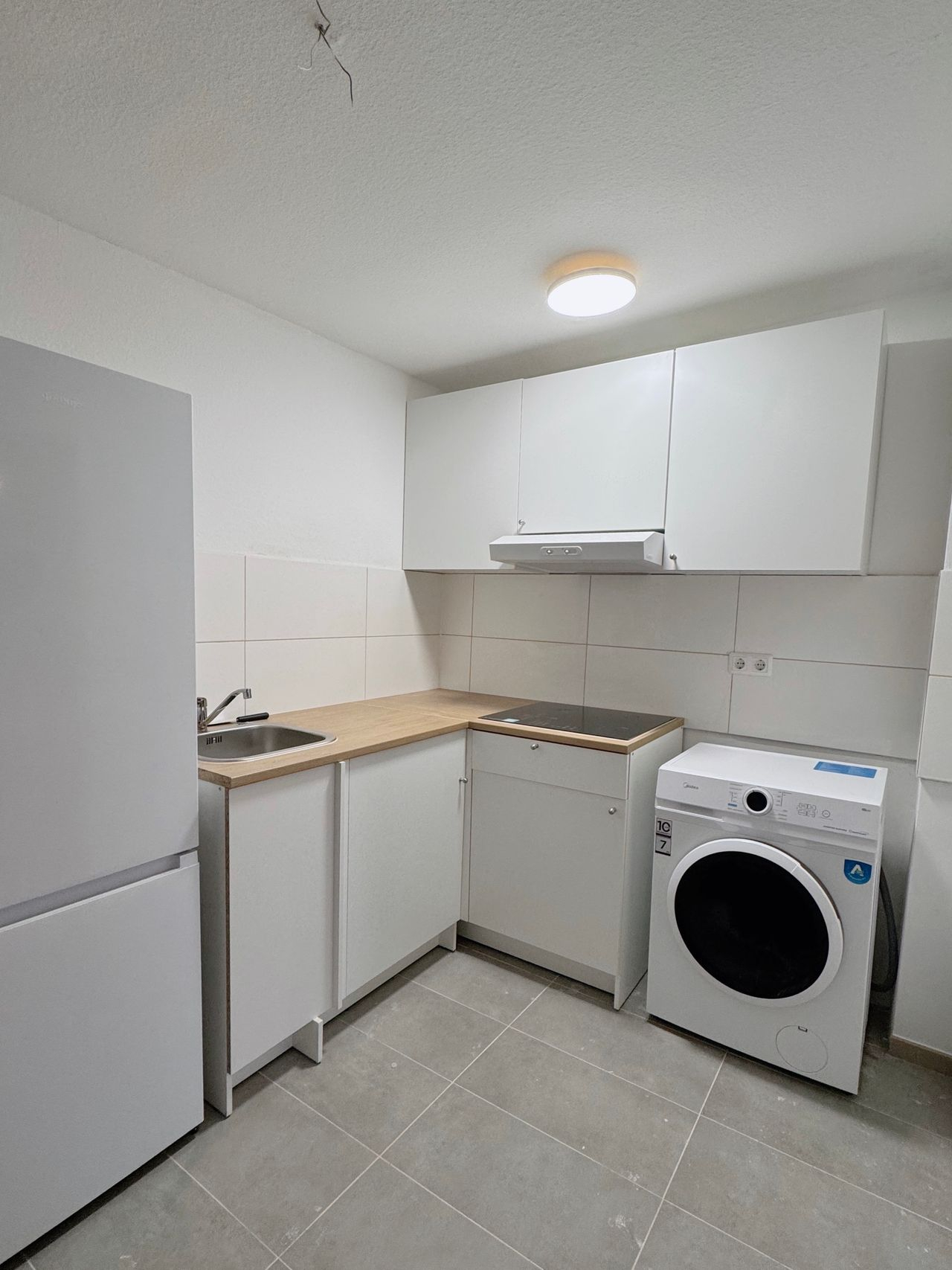 Furnished room in Frankfurt (Top location!) - only WOMAN