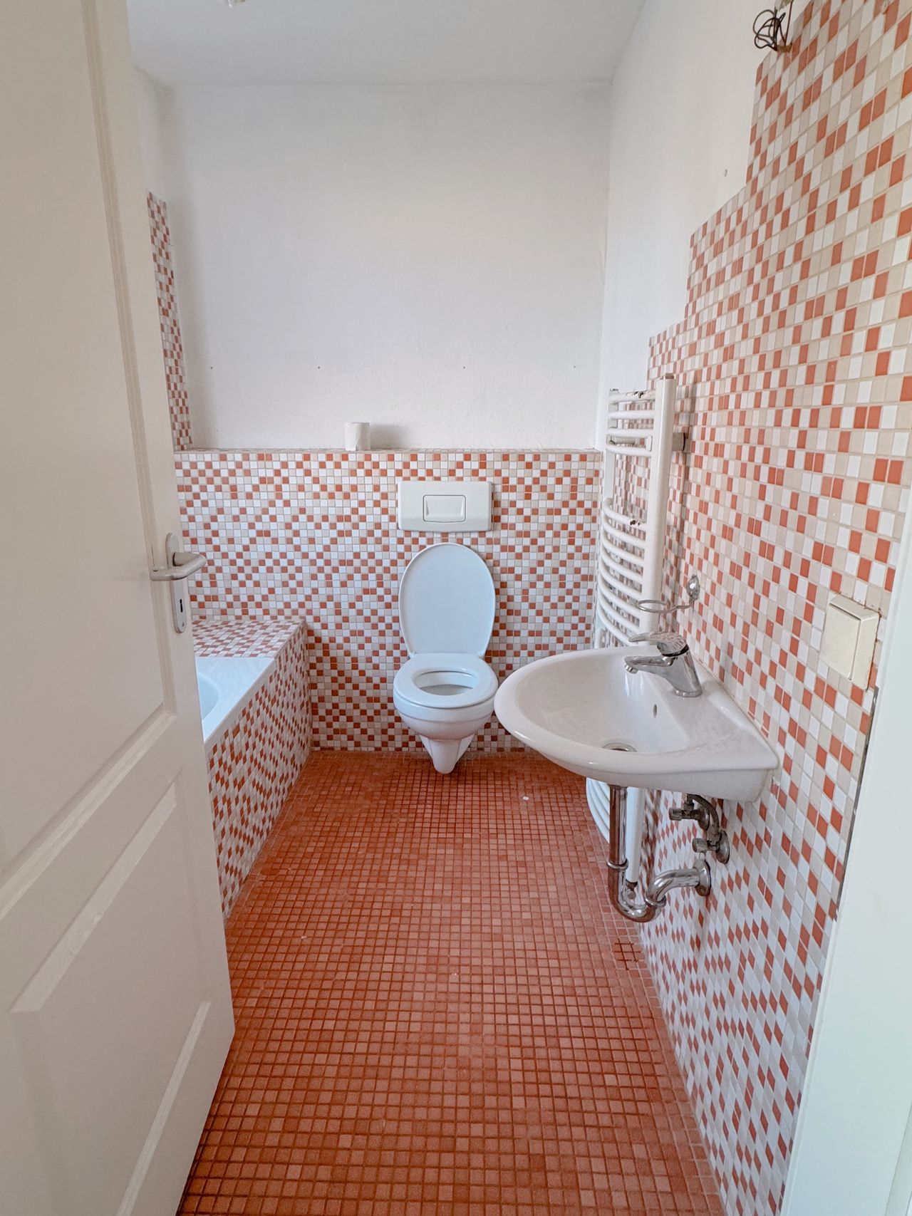 Single Room - Furnished room in Frankfurt (Top location!) - only WOMAN - Gallery - 3