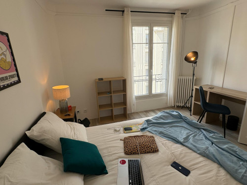Rue Pierre Brossolette, Courbevoie