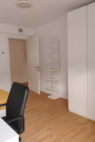 Room in Via per Cognola, Trento with 5 bedrooms