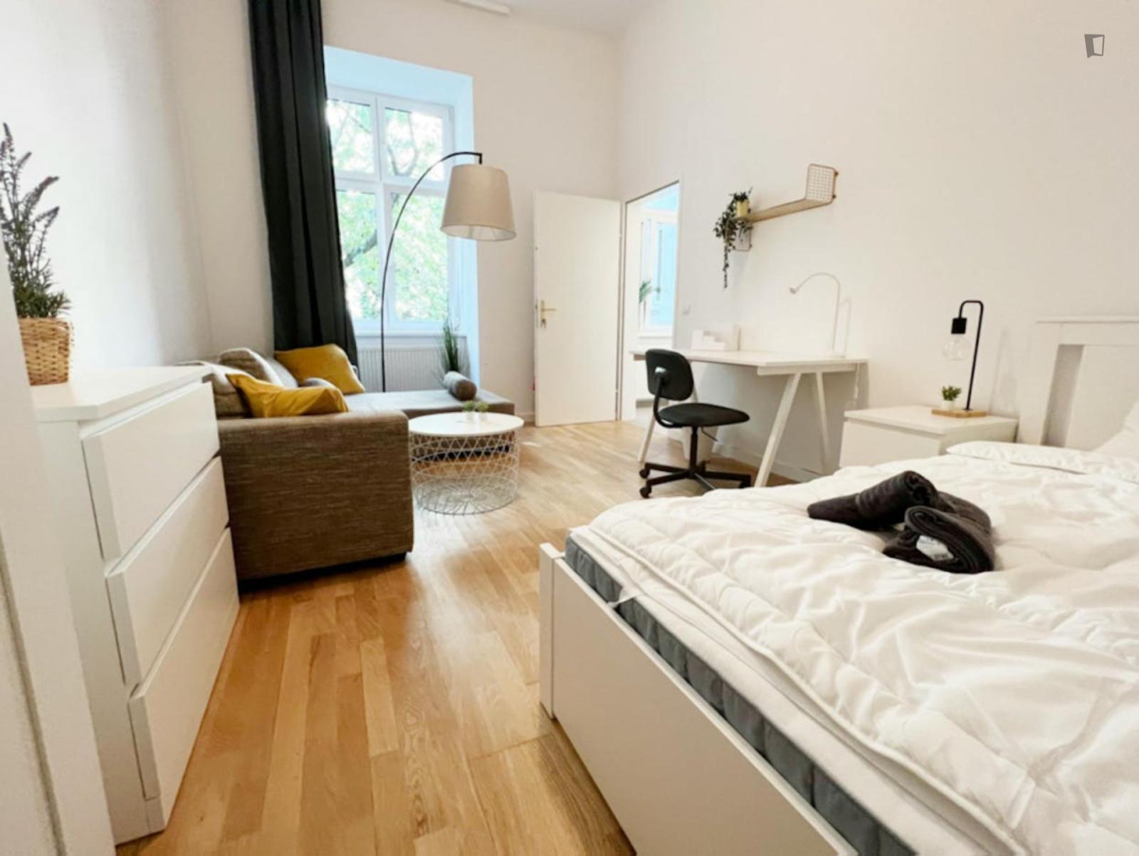 Grand Double Bedroom In Alsergrund - Grand double bedroom in Alsergrund - Gallery - 1