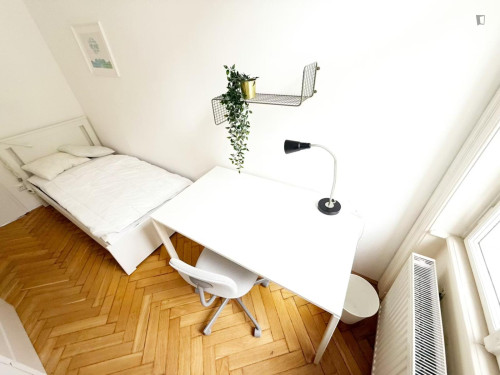 Very nice double bedroom in Weinhaus