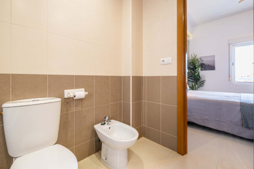 Room in Avinguda d'Aguilera, Alacant for 80 m² with 4 bedrooms - Gallery - 15