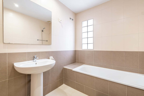Room in Avinguda d'Aguilera, Alacant for 80 m² with 4 bedrooms - Gallery - 14