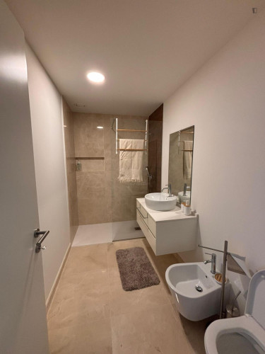 Captivating Studio with a garage close to Senhora da Hora Metro - Gallery - 5