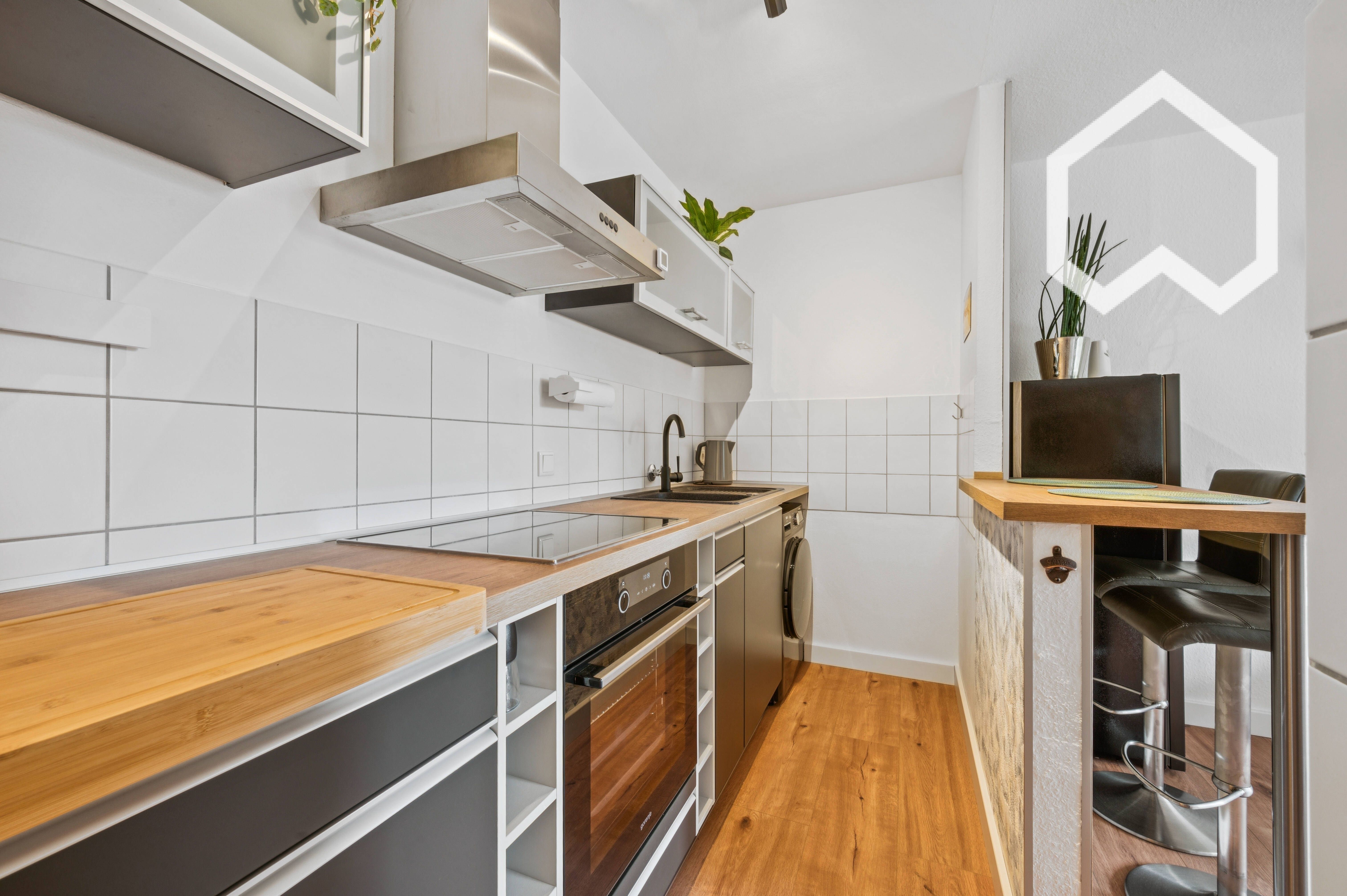 Modern, Freshly Renovated Apartment In A Quiet & Green Location In Kaarst – Perfect For Professional - 10
