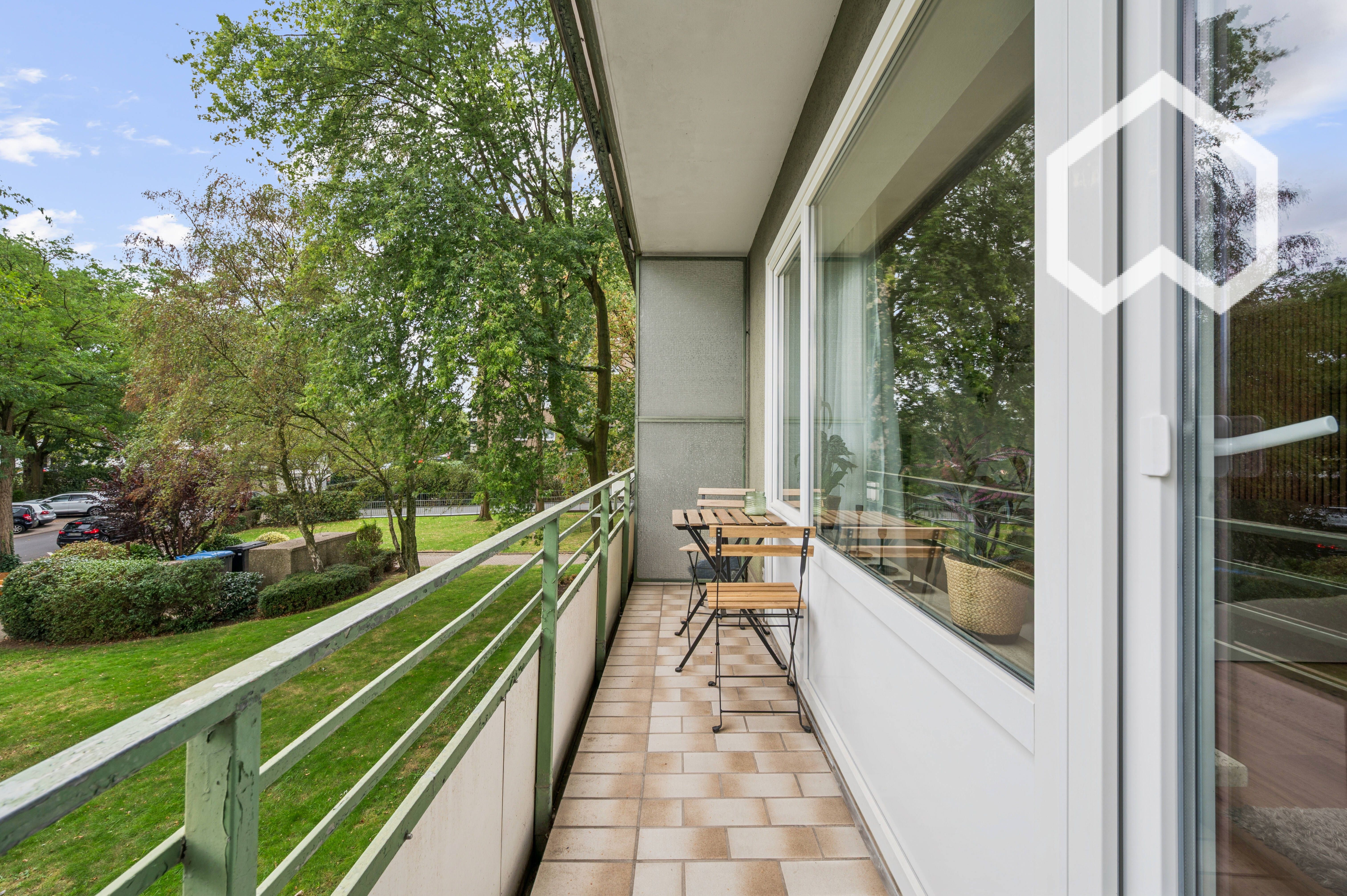 Modern, Freshly Renovated Apartment In A Quiet & Green Location In Kaarst – Perfect For Professional - 12