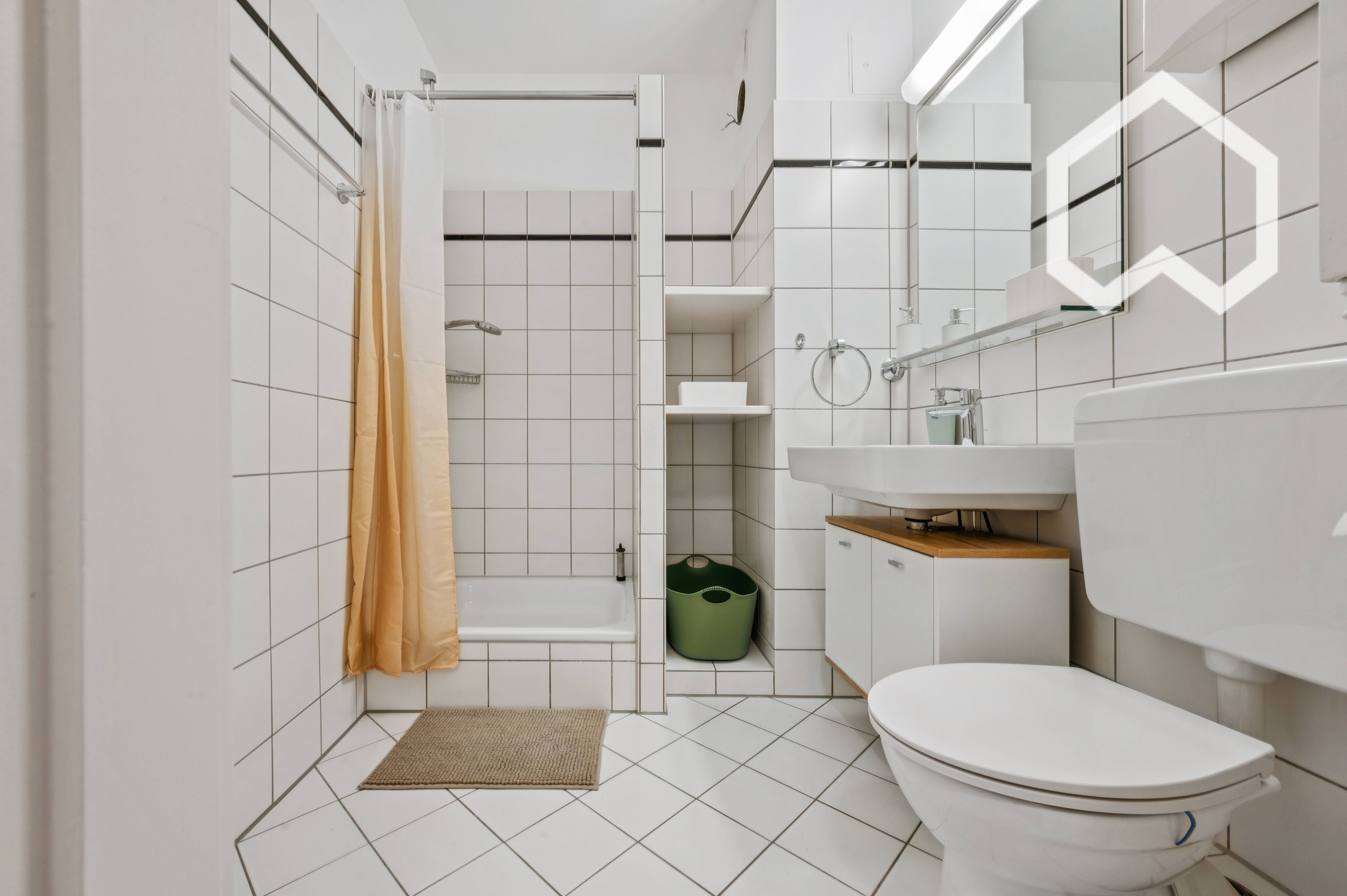 Modern, Freshly Renovated Apartment In A Quiet & Green Location In Kaarst – Perfect For Professional - 4