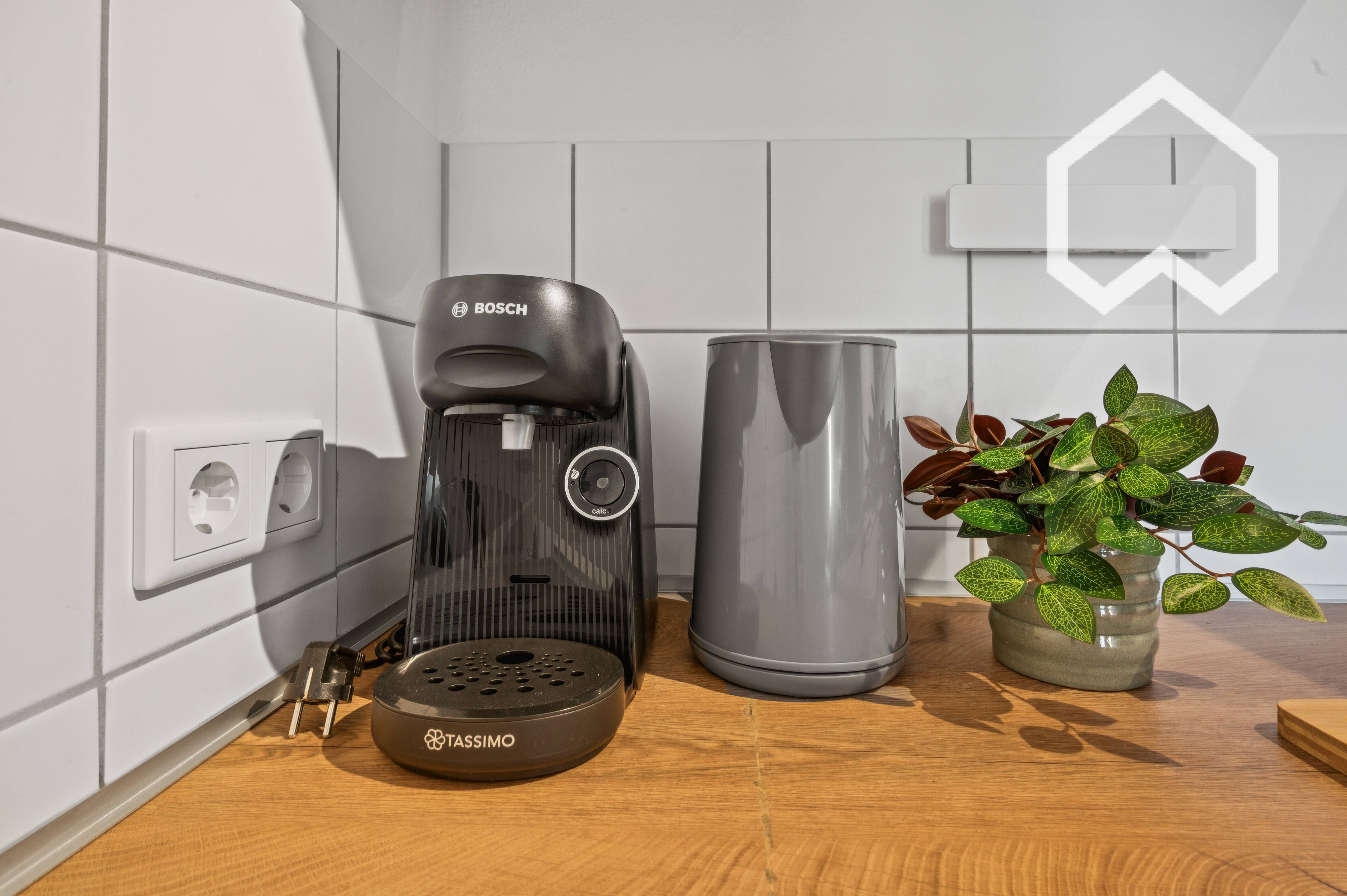 Modern, Freshly Renovated Apartment In A Quiet & Green Location In Kaarst – Perfect For Professional - 5