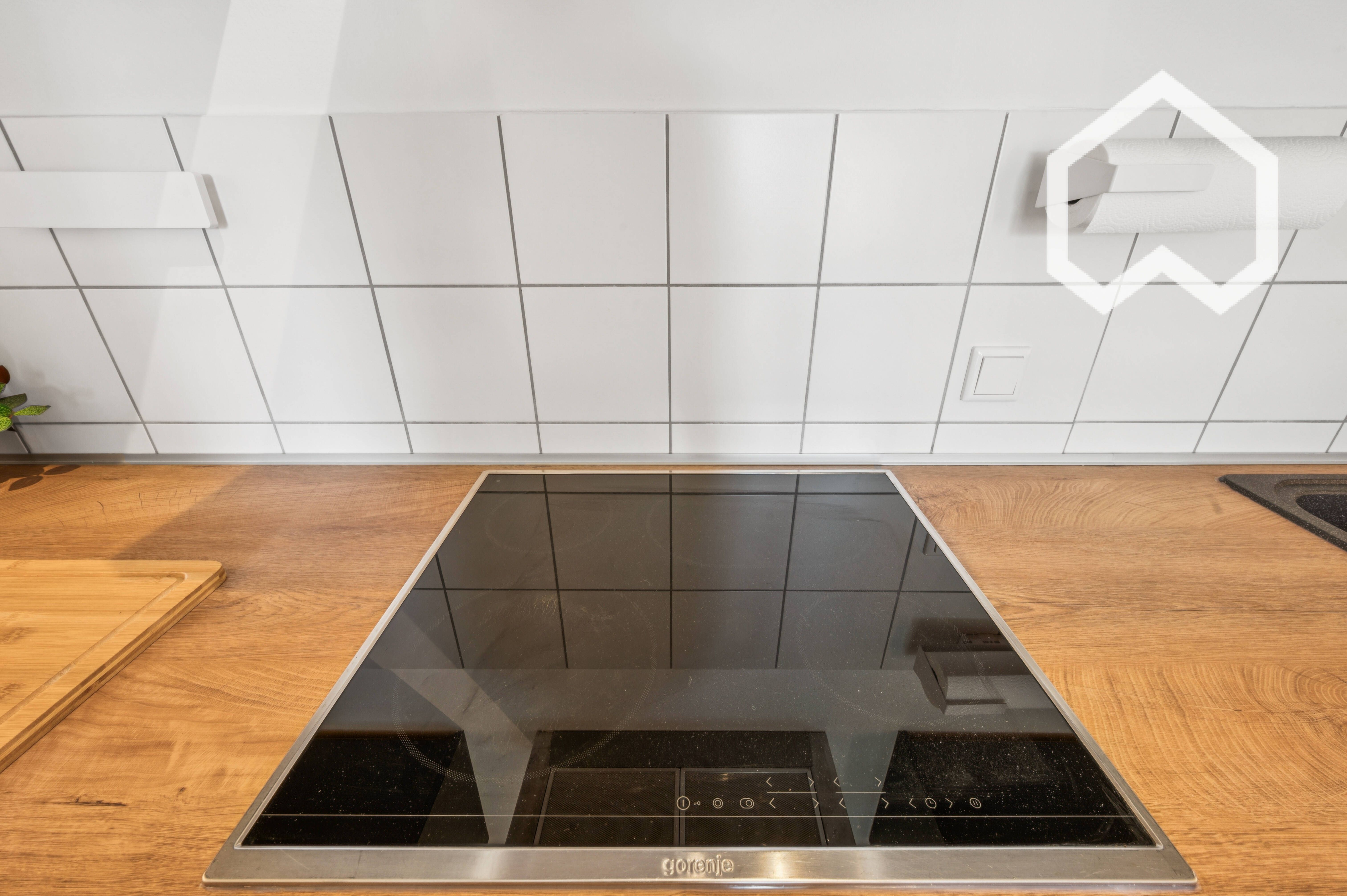 Modern, Freshly Renovated Apartment In A Quiet & Green Location In Kaarst – Perfect For Professional - 7