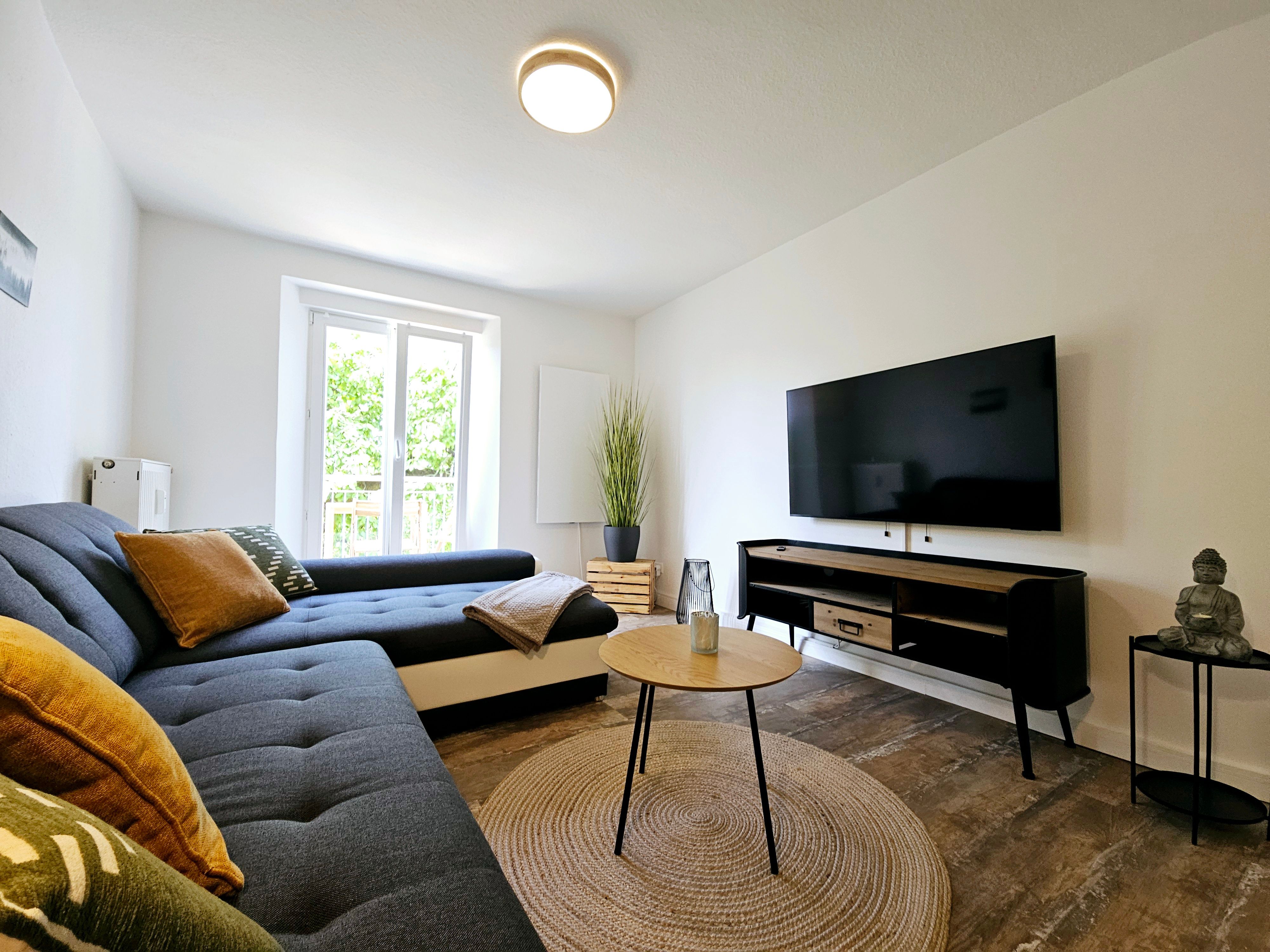 ApartmentLug40 – Newly Renovated, Quiet Location, Excellent Transport ! - 36