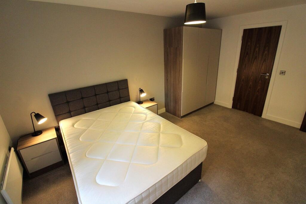 En-Suite - 13