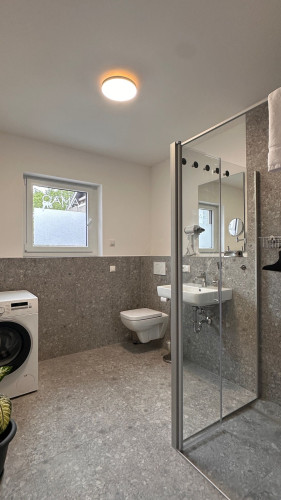 AMAO-Ivory Family & Business Apartment - Parking