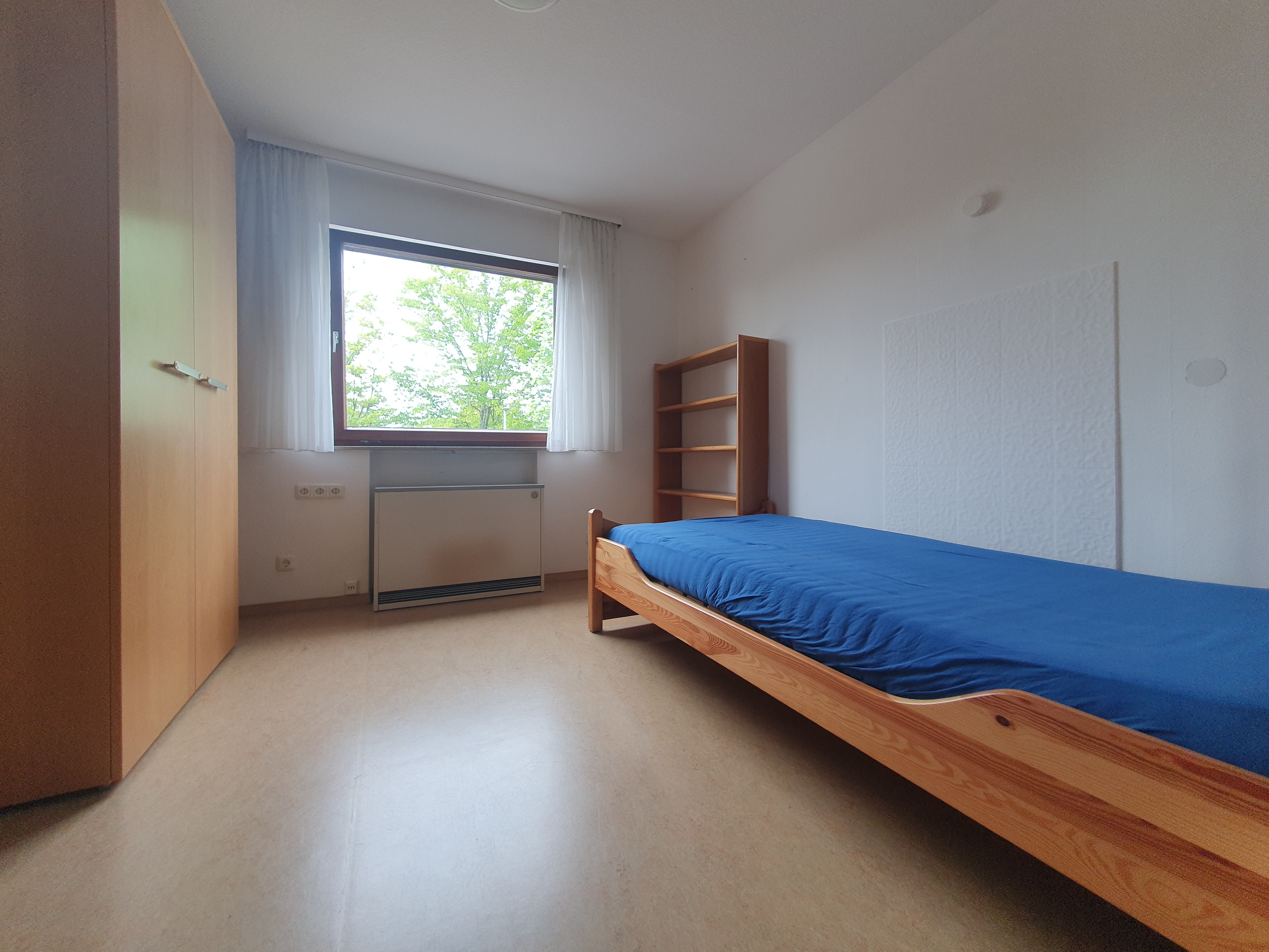 Quiet & Charming Flat In Böblingen - 19