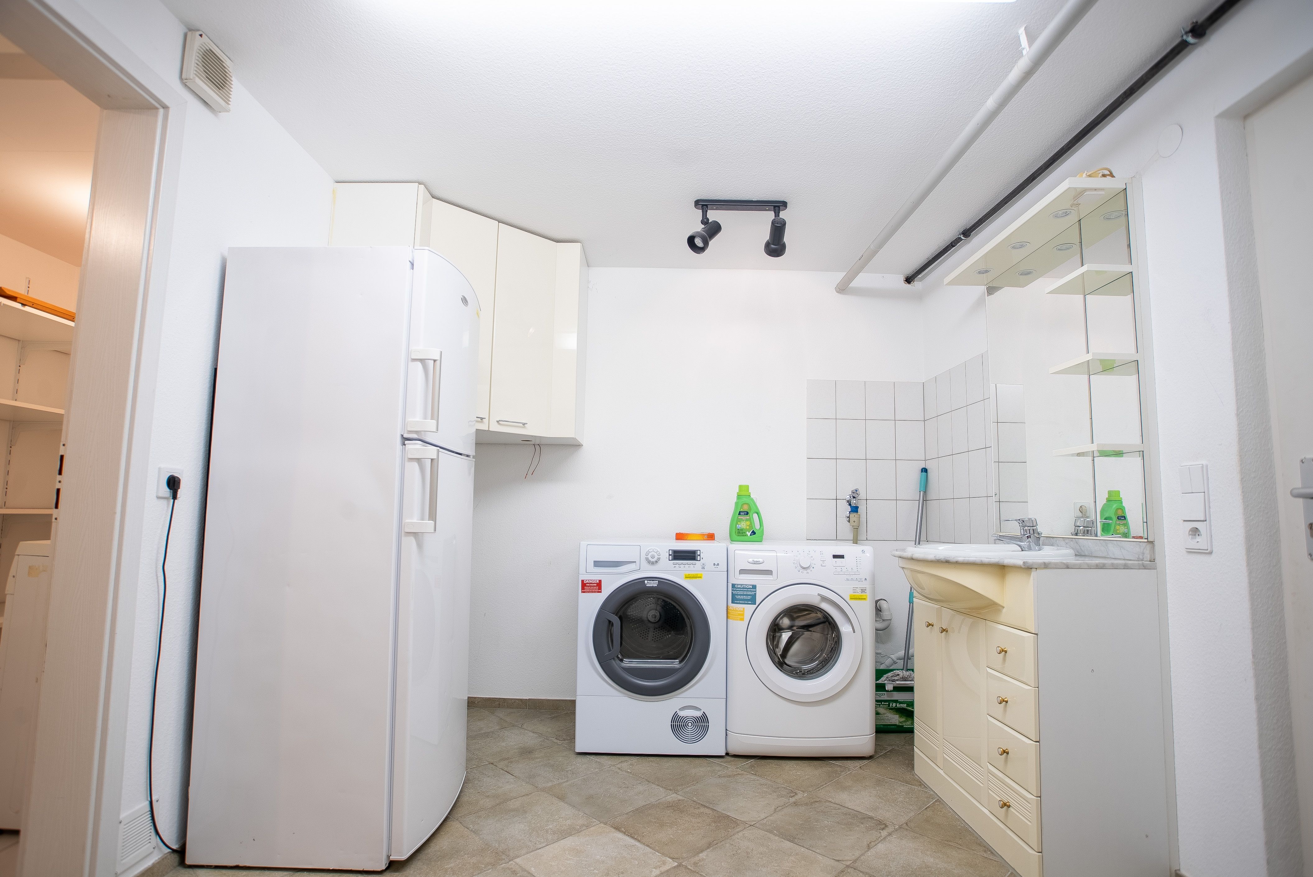 Quiet & Charming Flat In Böblingen - 10