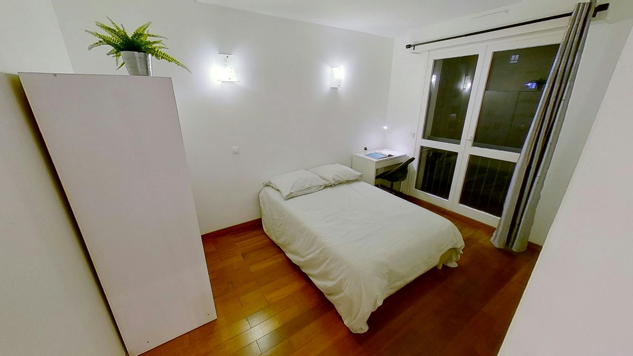 Private Room - Allée Diane de Poitiers, Paris - Gallery - 1