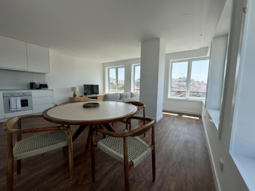 Luminous 1 Bedroom Apartment close to University of Coimbra