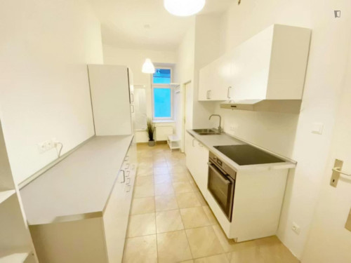 Homely double bedroom in Neulerchenfeld  - Gallery -  5