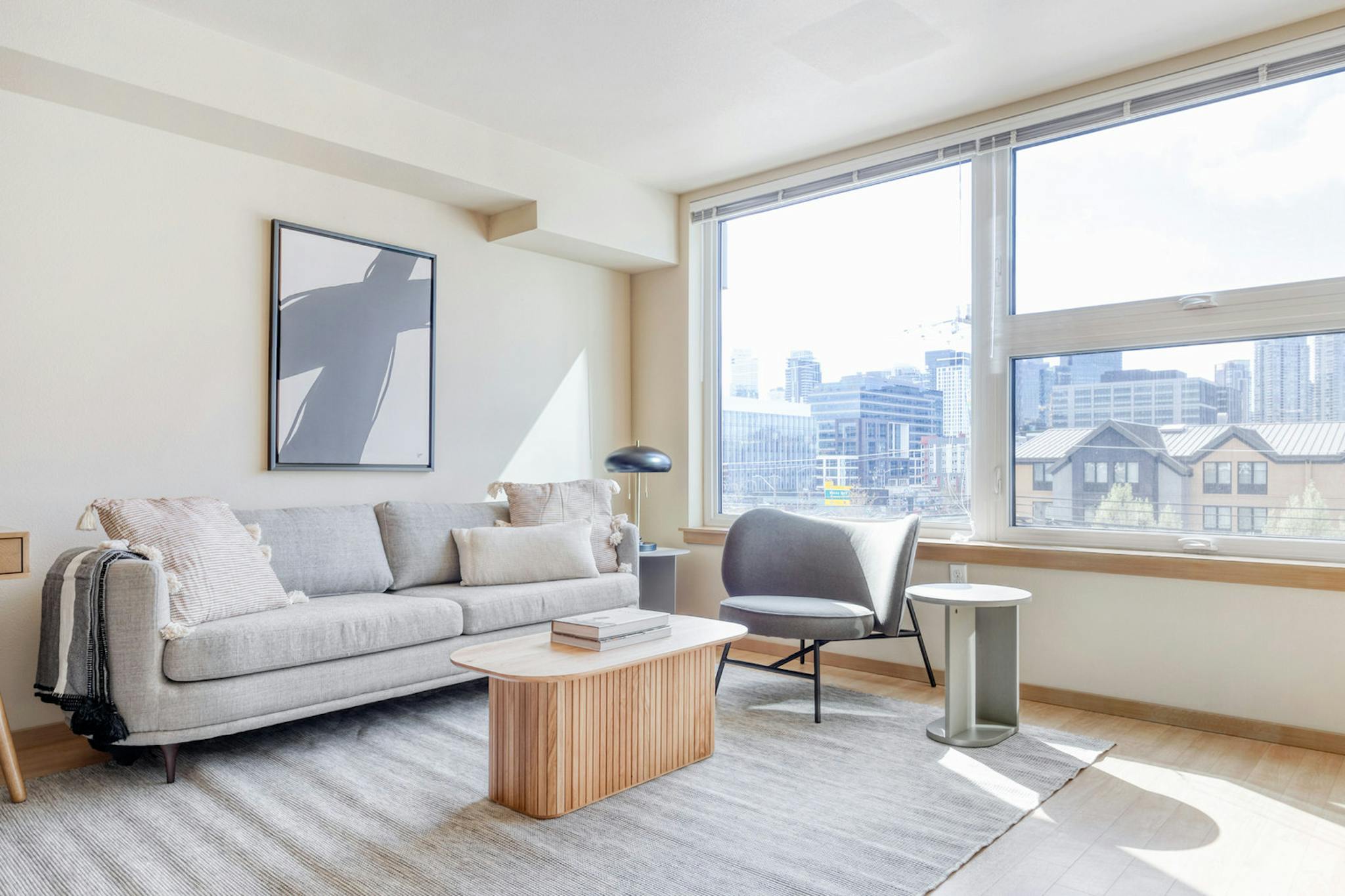 Entire Place - 6th Avenue North, Seattle, WA - Gallery - 1