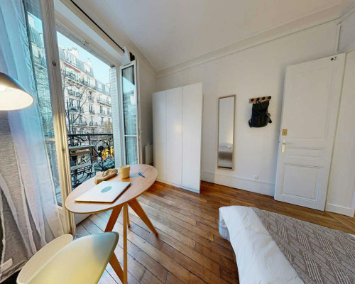 Rue des Cloys, Paris