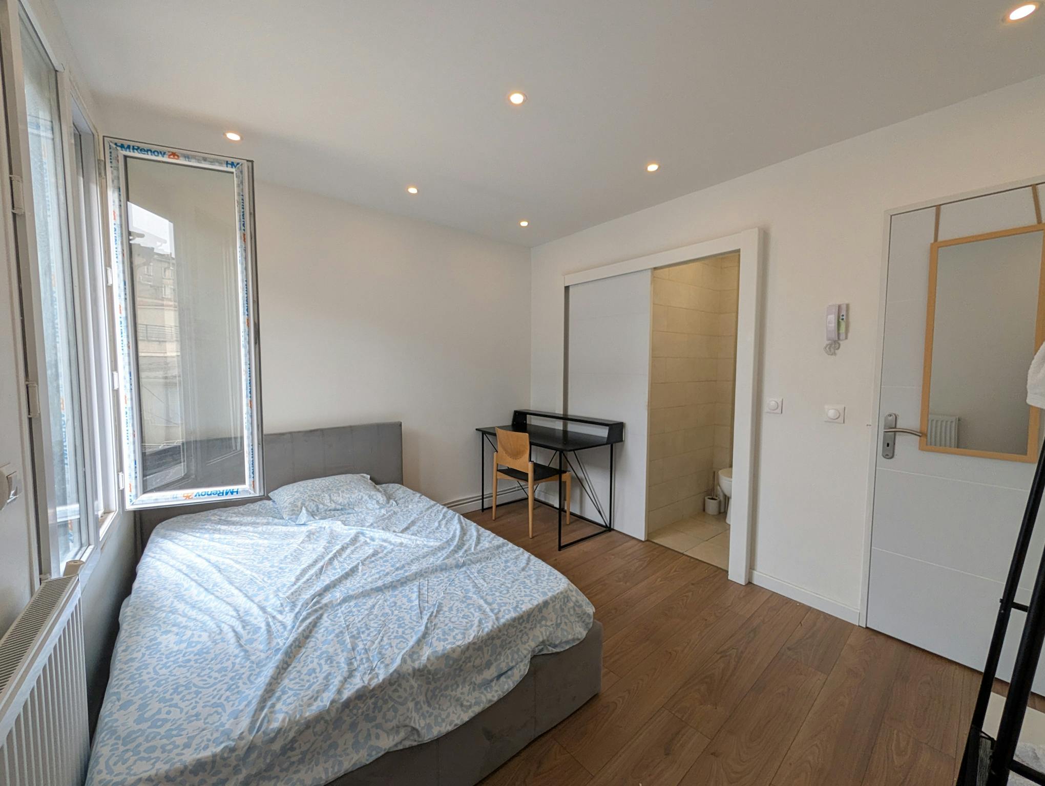  Private Room  -  Rue Pierre Curie, Montreuil  - Gallery -  1