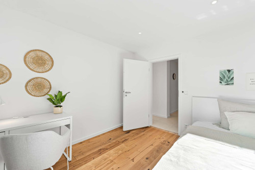 Agnes-Bernauer-Straße room 3 + balcony