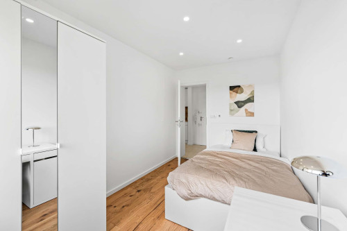 Kemptener Straße 69, room 2