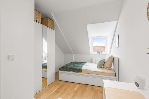 Schleißheimer Straße 229b, room 1
