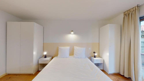 Spacious double ensuite bedroom in Château de l'Hers - Gallery - 17